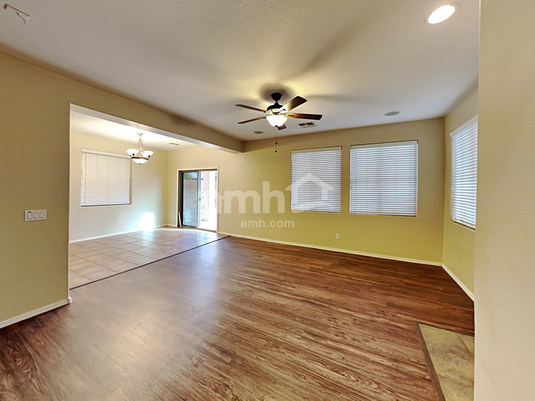 Building Photo - 3860 E Flower St