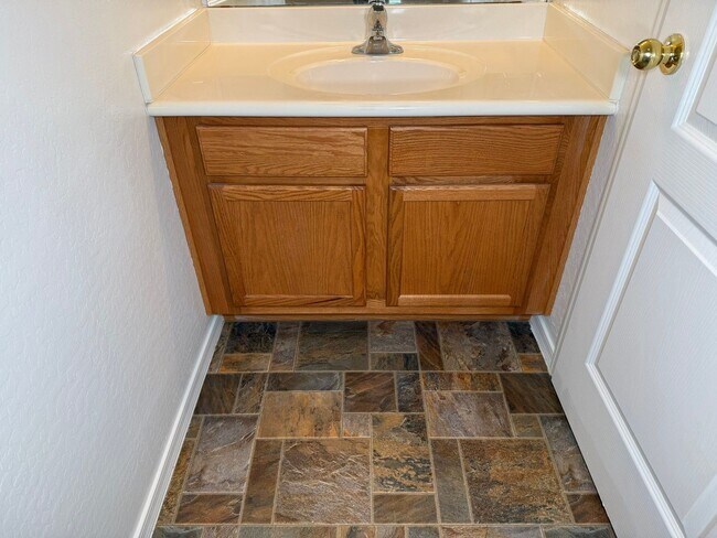 Building Photo - 5992 E Vega Ct