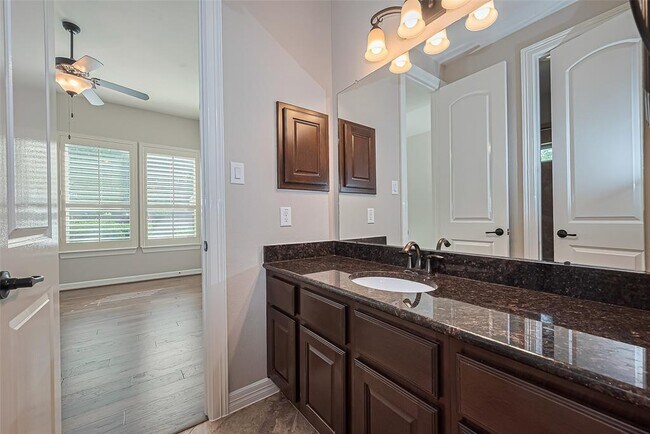 Building Photo - 4210 Wentworth Dr