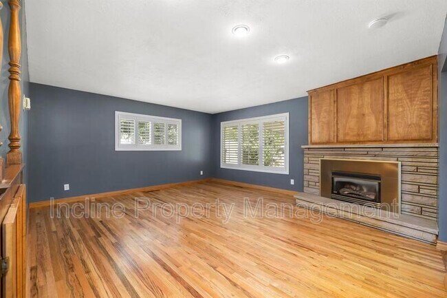 Building Photo - 3759 Alta Loma Dr E