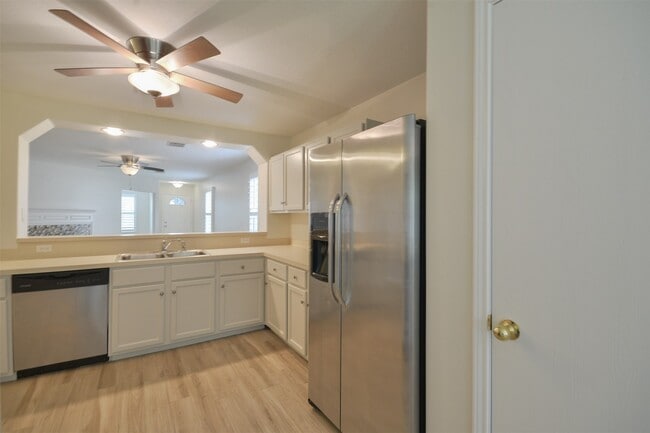 Building Photo - 23307 Leafstone Ln