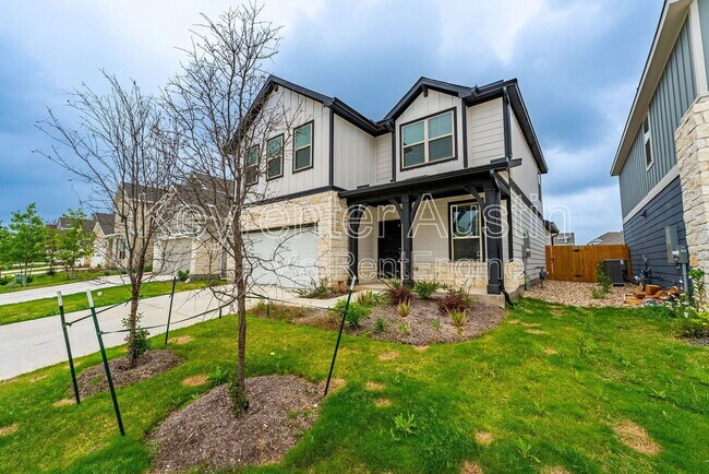 Building Photo - 1520 Holly Lk Dr