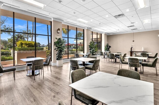 Building Photo - 5600 Collins Ave