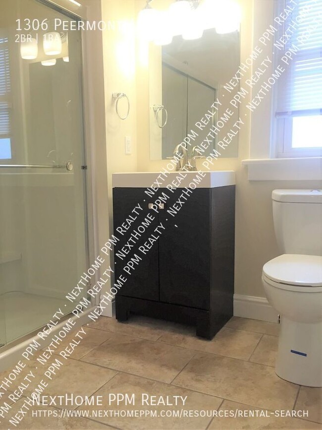 Building Photo - 1306 Peermont Ave