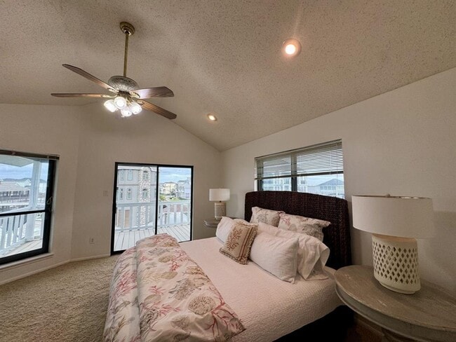 Building Photo - 339 Admiral Cir