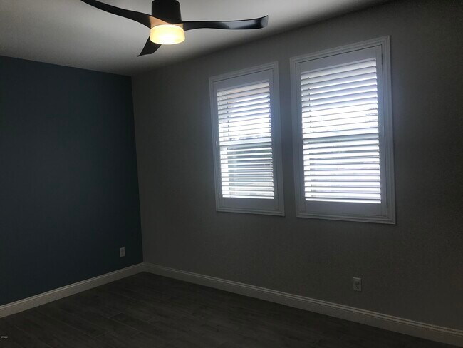 Building Photo - 458 S Saticoy Ave