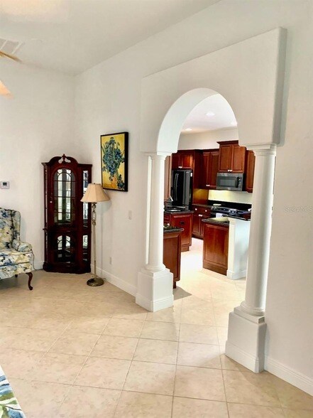 Building Photo - 24312 Westgate Blvd