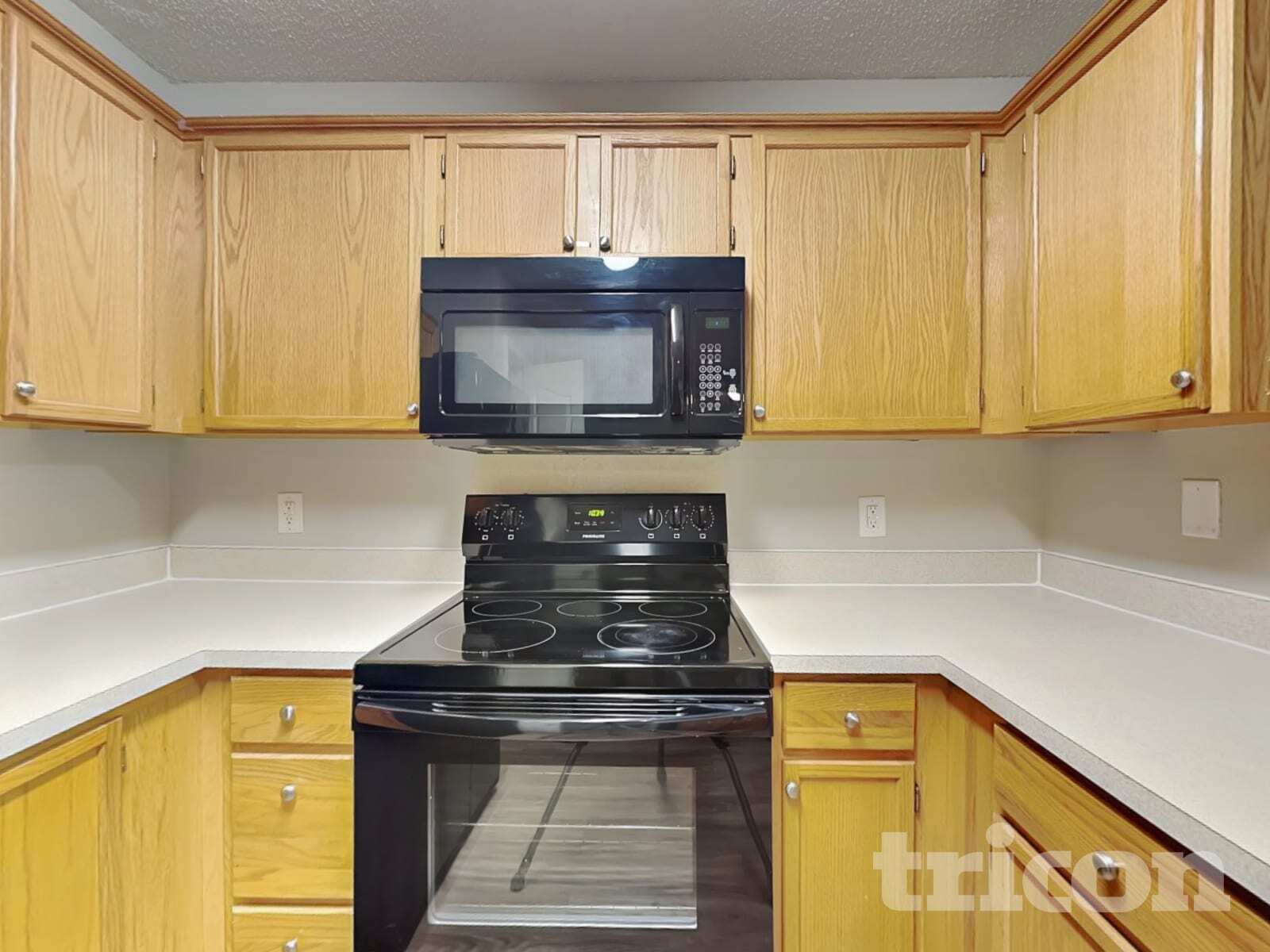 Building Photo - 9737 Aviary Hill Way