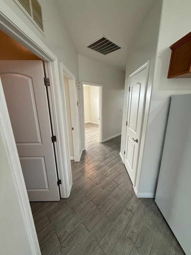 Building Photo - 3023 Boulder Ridge Ln