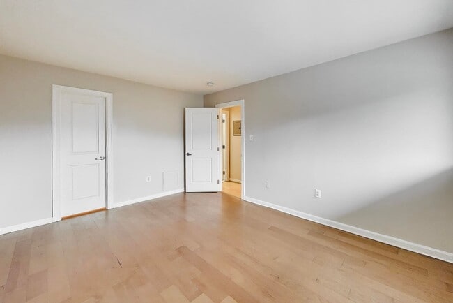 Building Photo - 3107 Naylor Rd