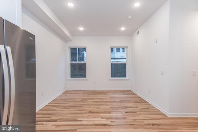 Building Photo - 315 N Preston St