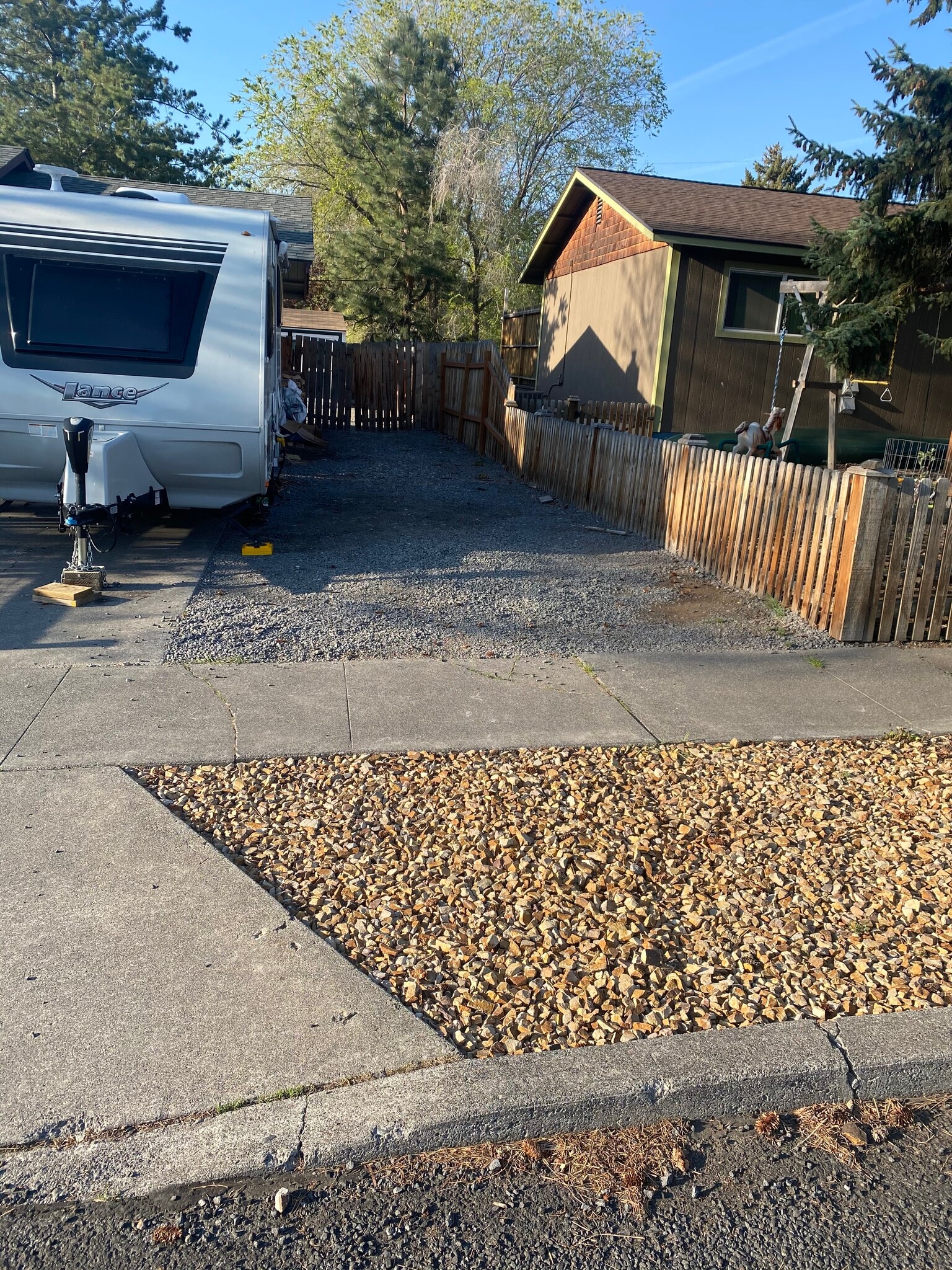 Building Photo - 1261 NE Dempsey Dr