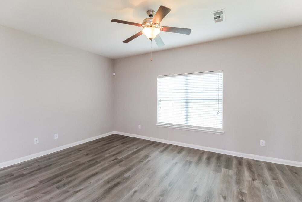 Building Photo - 900 Princewood DR