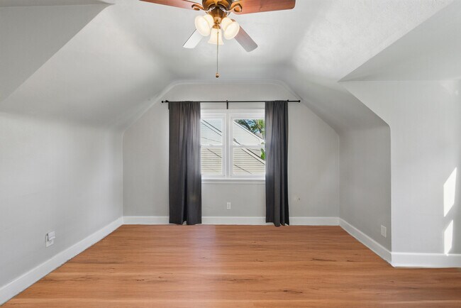 Building Photo - 111 Dupre Ave