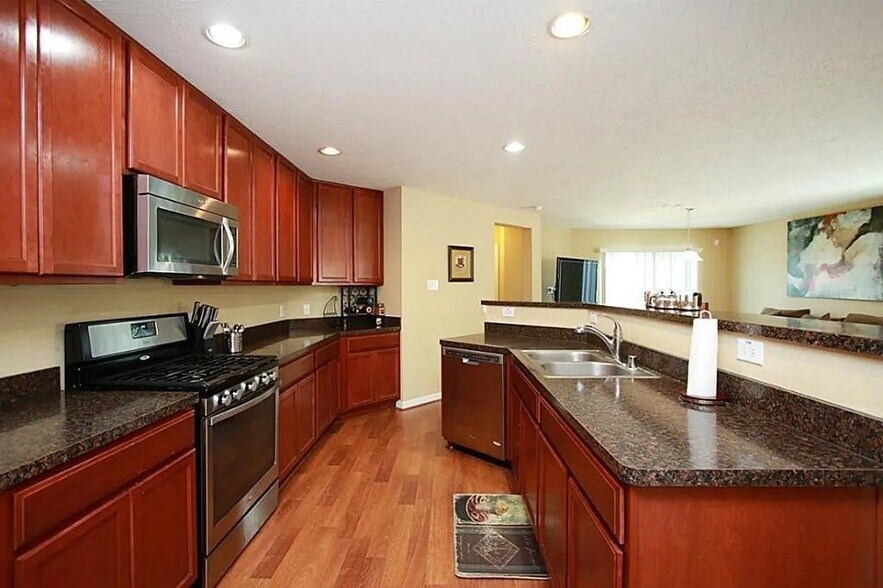 Building Photo - 14911 Trinity Meadow Dr