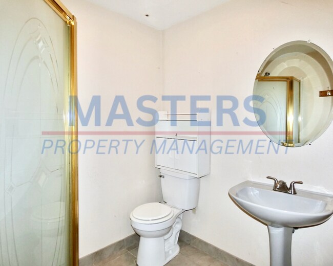 Building Photo - 3 Bedroom House for Rent