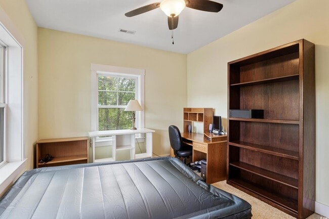 Building Photo - 109 Marsh Point Dr