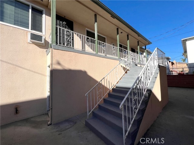 Building Photo - 6345 Templeton St