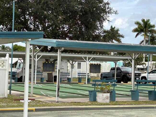 Building Photo - 12375 S Military Trl