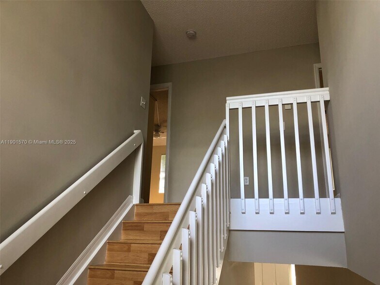 Building Photo - 11274 SW 64th Ln