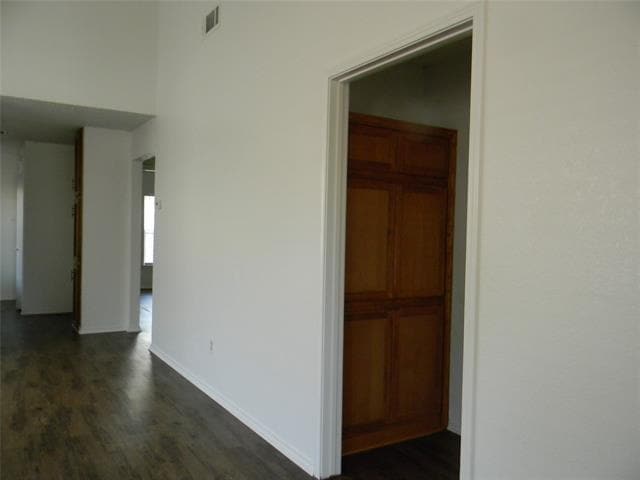 Building Photo - 809 Windcrest Dr