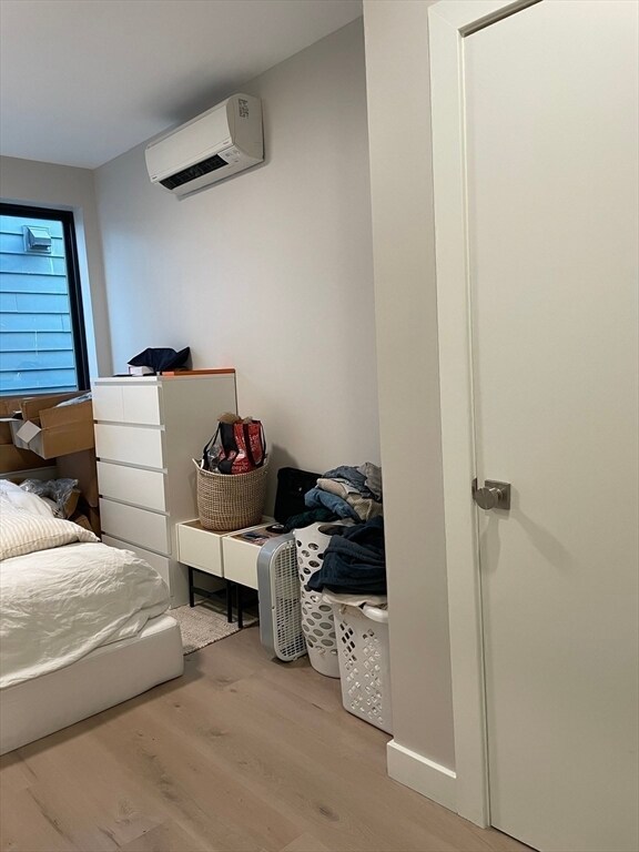 Building Photo - 400 W Broadway