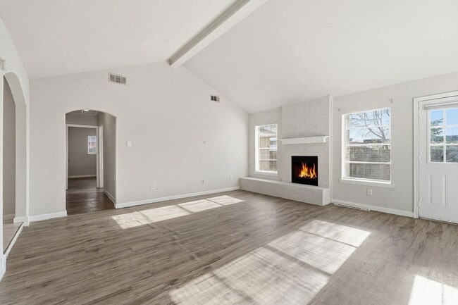 Building Photo - 11202 Sagehill Dr