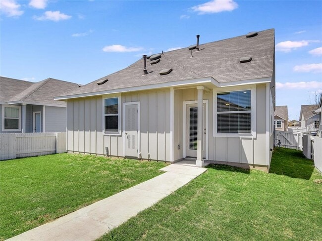 Building Photo - 164 Fabion St