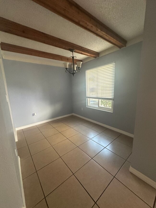 Building Photo - Charming 2-Story Condo with Attached Garage