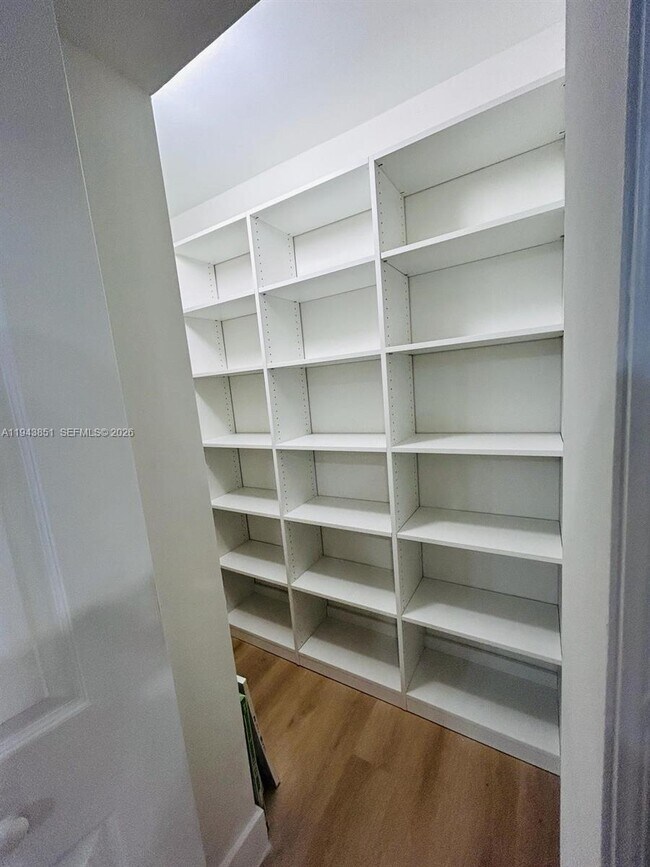 Building Photo - 6330 SW 34th St