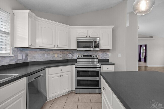 Building Photo - 2081 Seagrape Dr