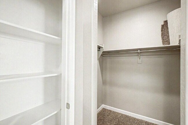 Building Photo - 8271 W Ebbets Ct