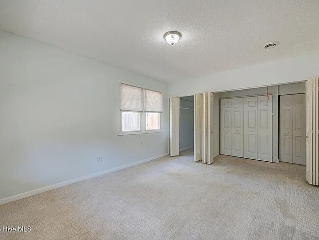 Building Photo - 4509 Dullage Dr