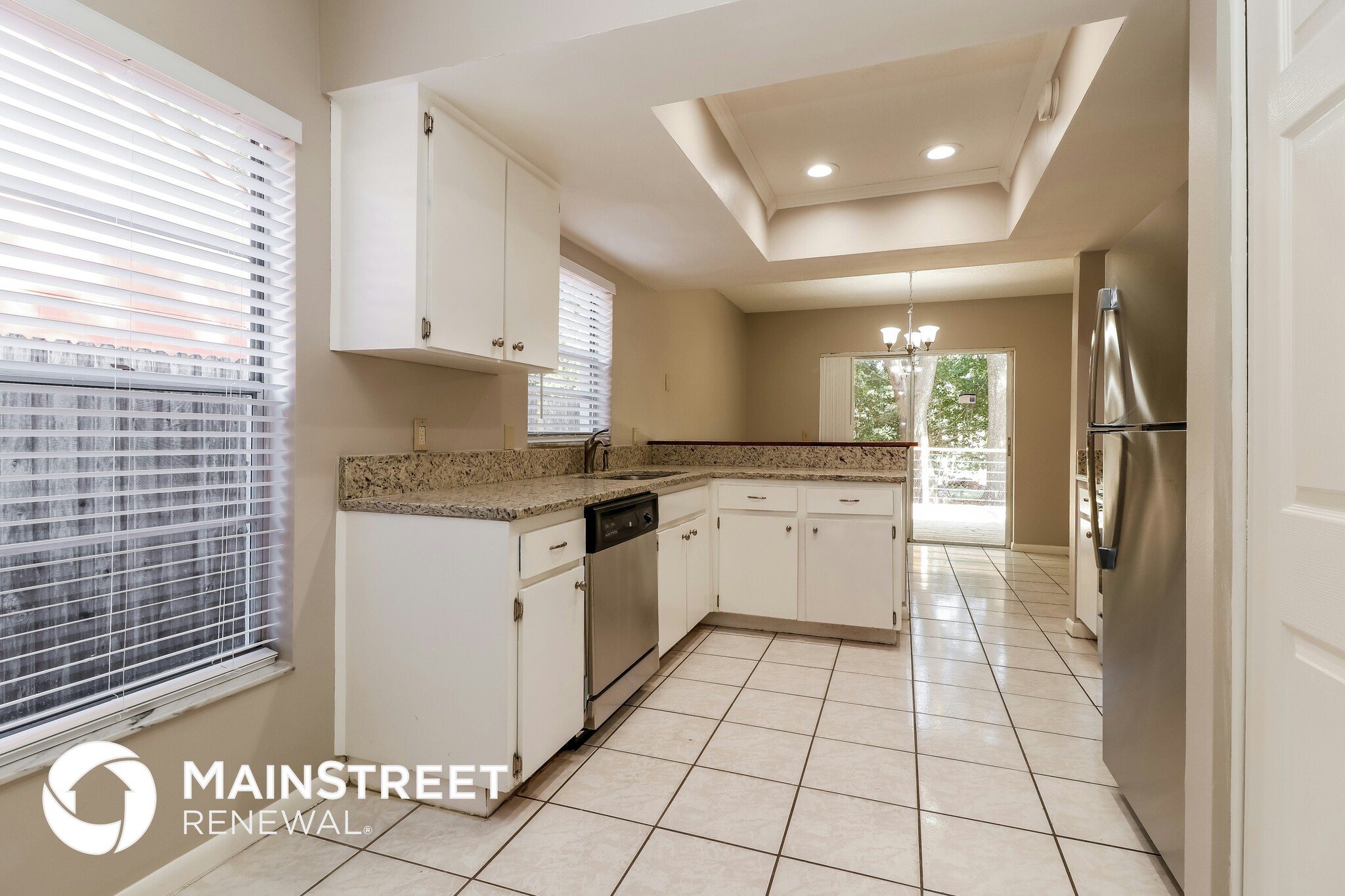 Building Photo - 207 Regal Park Dr