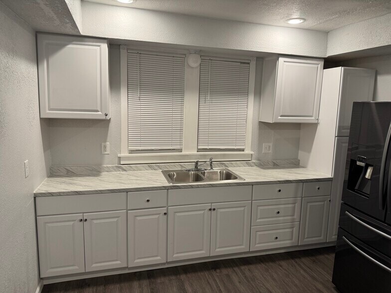 Building Photo - 3946 N 25th St