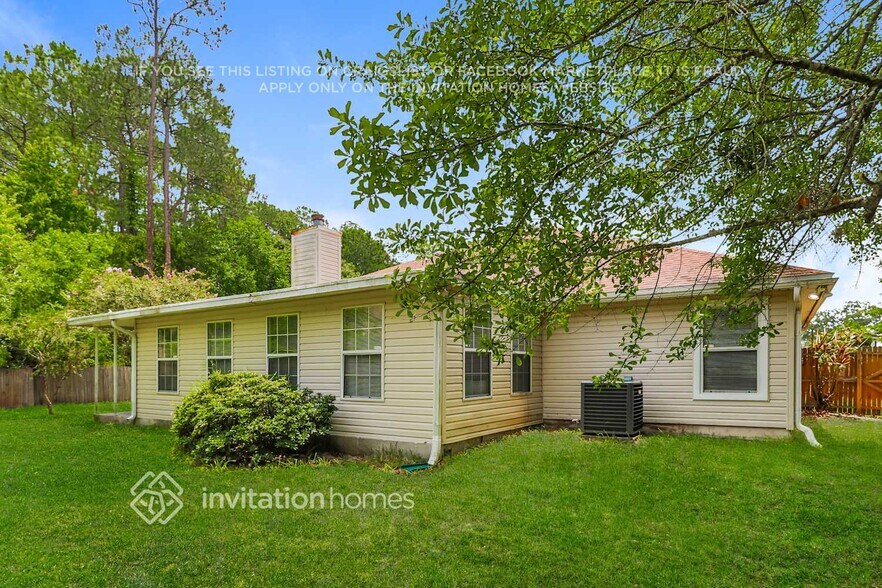 Building Photo - 11275 Chertsey Ln