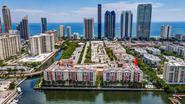 Building Photo - 17100 N Bay Rd