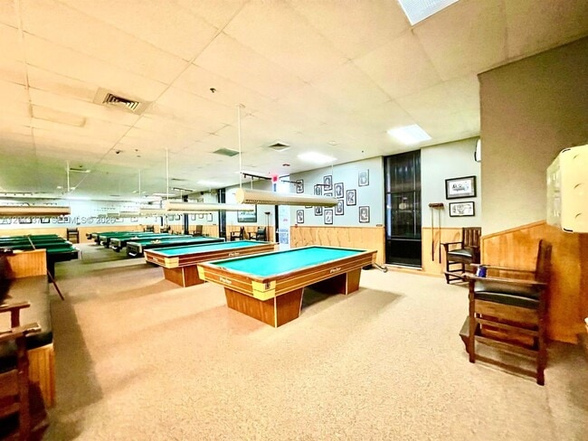 Building Photo - 1203 Bahama Bend