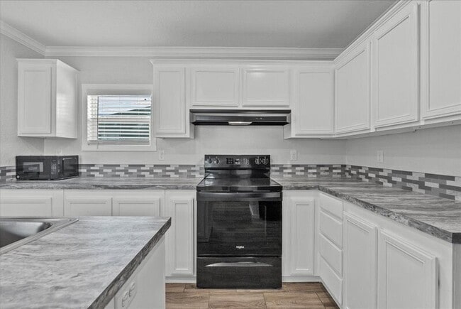 Building Photo - 5111 Caicos Calle