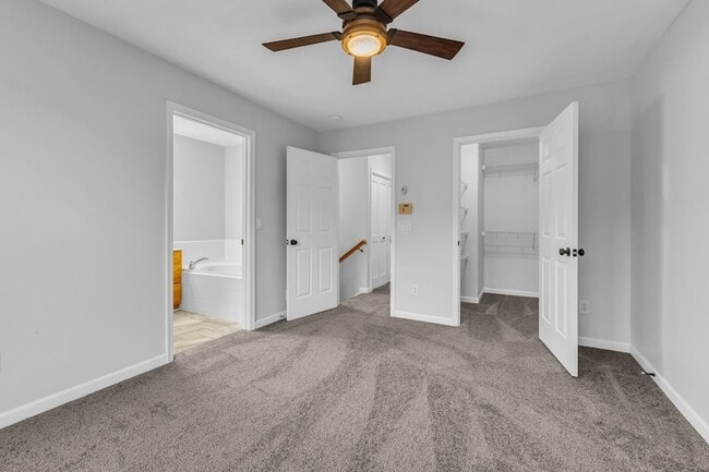 Building Photo - 7717 Porter House Dr