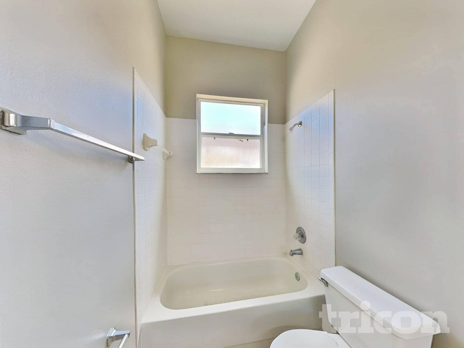 Building Photo - 1810 Cattleman Dr