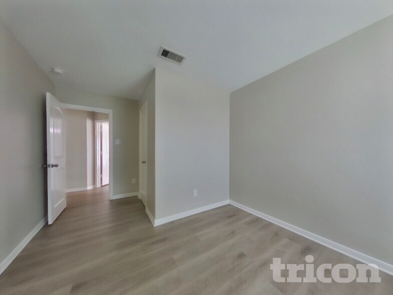 Building Photo - 432 Palomino Stand Dr