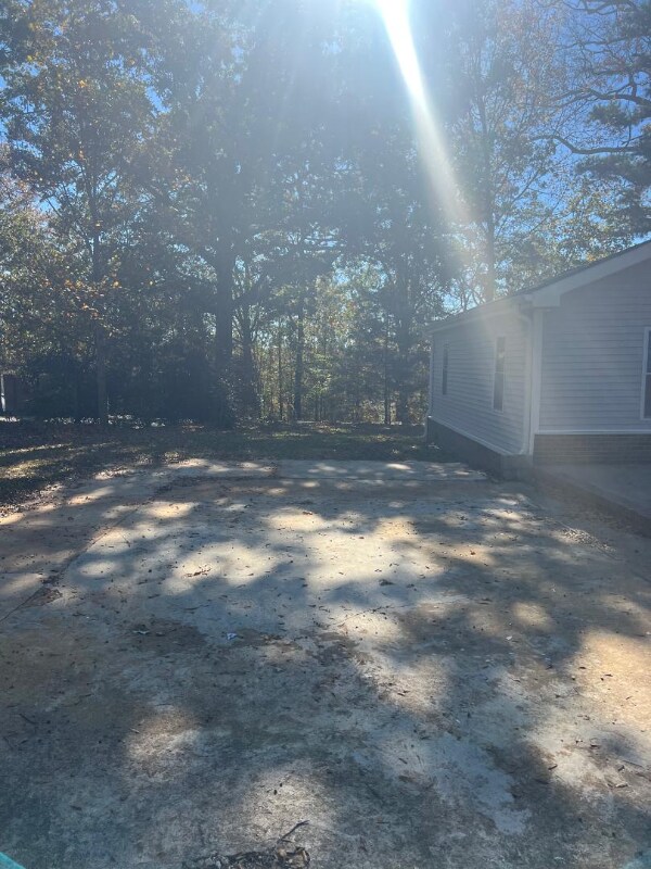 Building Photo - 614 W Queen St