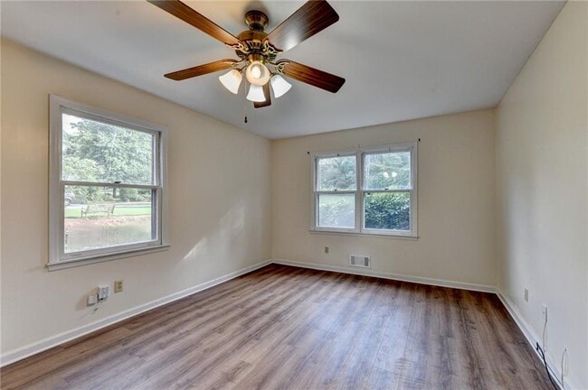 Building Photo - 268 Allen Ct SW