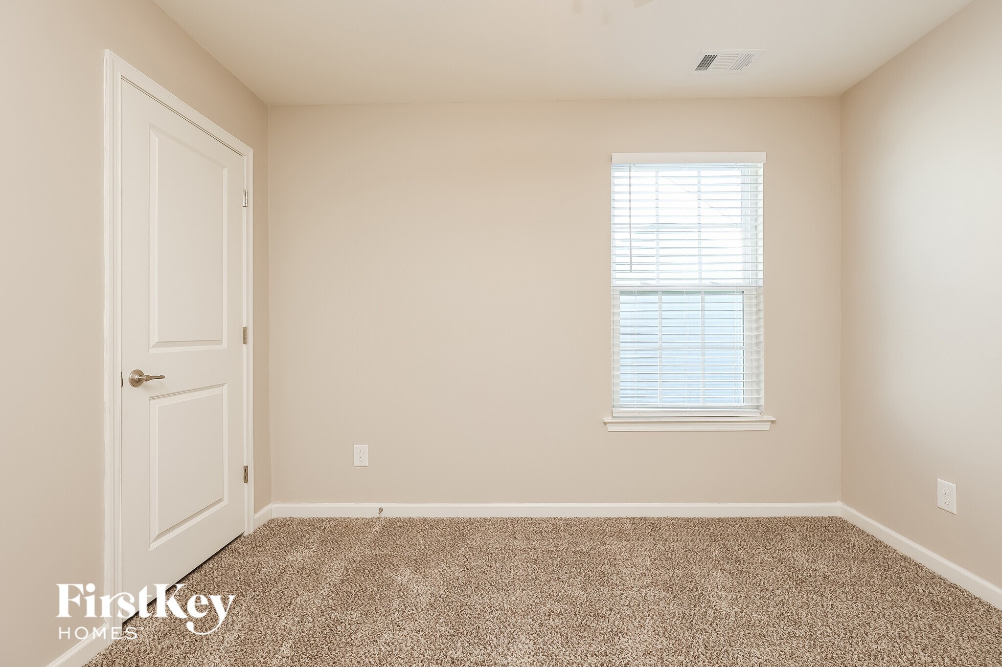 Building Photo - 7836 Oakfield Grove