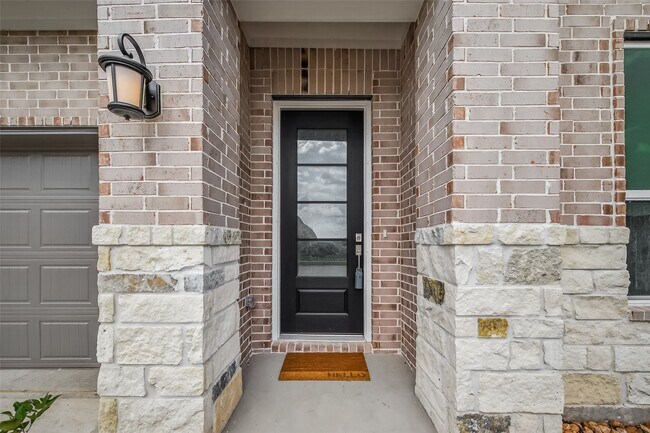 Building Photo - 2419 Hazel Berry St