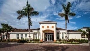 Building Photo - 724 SW 2nd Way