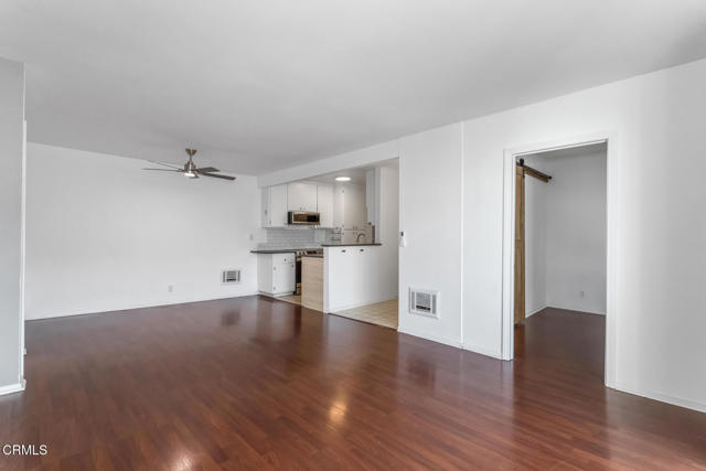 Building Photo - 355 S Los Robles Ave