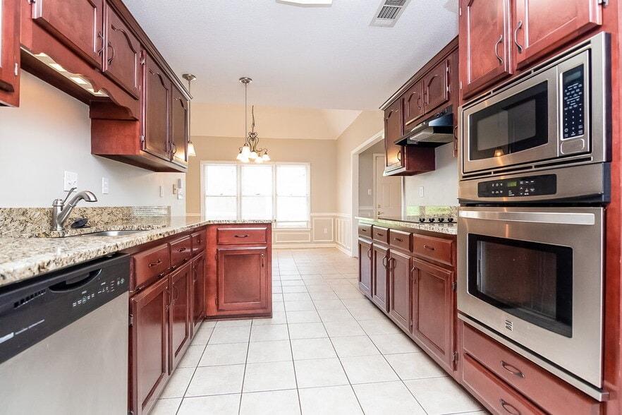 Building Photo - 8885 Gooseberry Cove