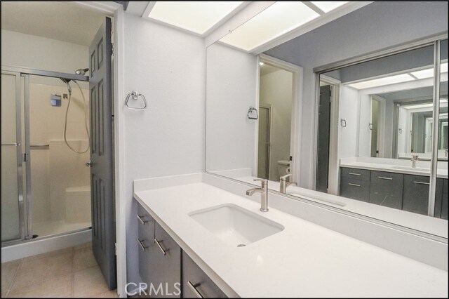 Building Photo - 34 Rainwood